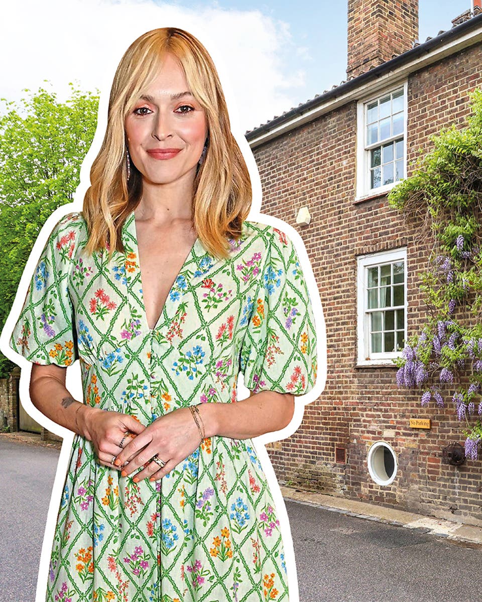 Richmond house where Fearne Cotton lived in the 00s listed for £1m