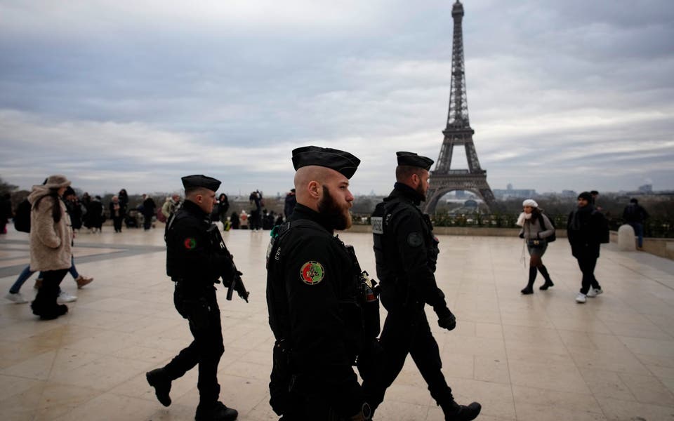 British man injured and German killed in Paris 'terrorist attack'