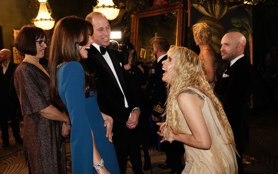 'Relaxed' William and Kate enjoy starry Royal Variety Performance