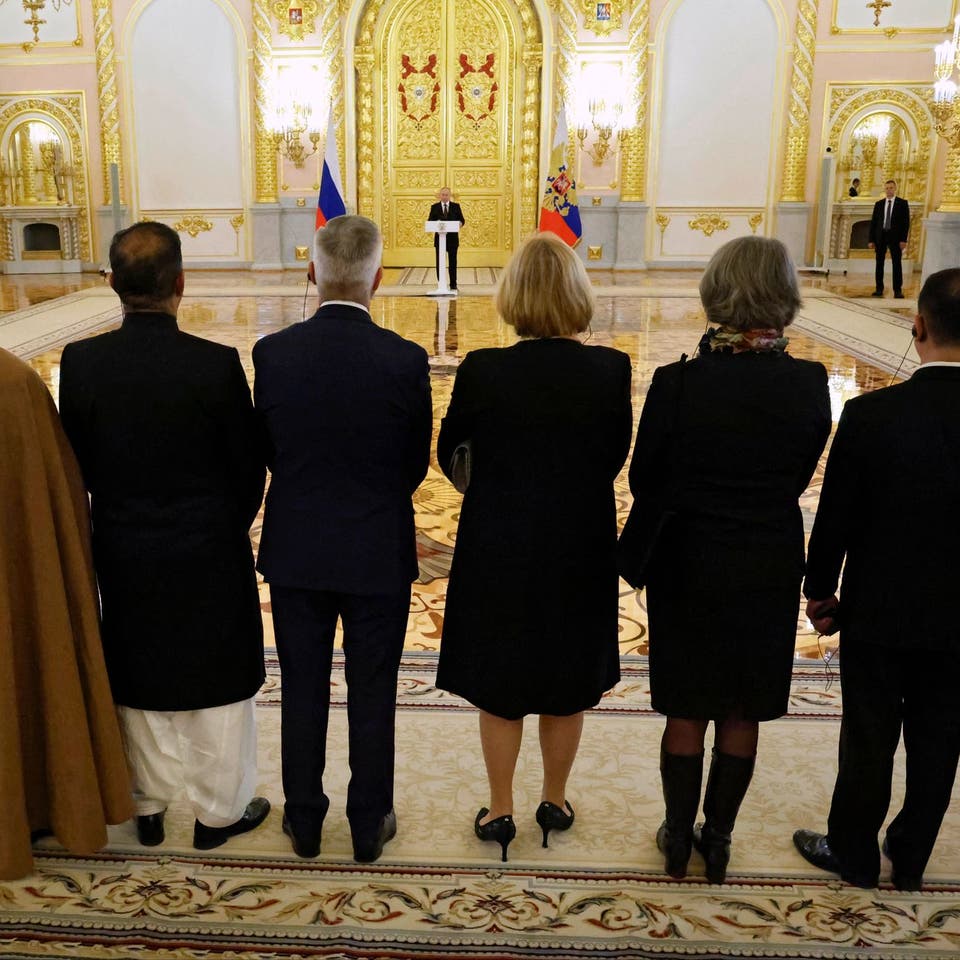 Putin cites 'sanitary reasons' for keeping ambassadors 70ft away 