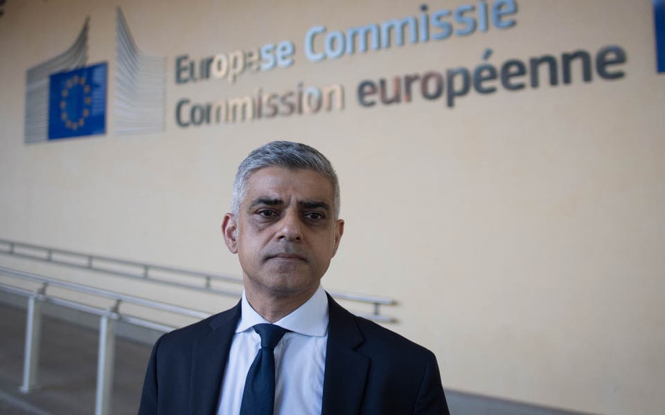 Mayor signs petition for UK to rejoin EU's Erasmus scheme